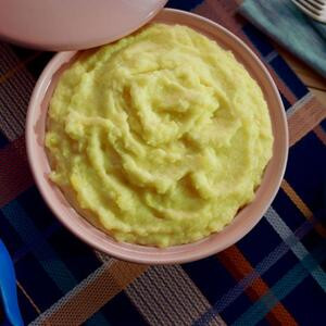 Vraies Pommes De Terre Écrasées Sauce