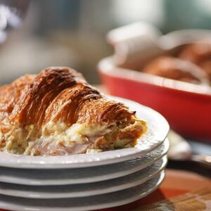 Croissant Jambon, Œuf Et Fromage