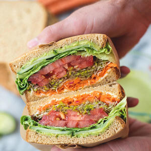 Diosa Verde Vegetal
Adopta Una Nueva Versión De Un Clásico De Subway. Tus Verduras Crujientes Favoritas Y El Nuevo Aguacate Machacado, Rociado Con Nuestro Nuevo Aderezo Diosa Verde Con Una Me