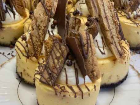 Snickers Cheesecake