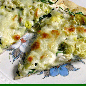 Pizza Aux Épinards Et Artichauts