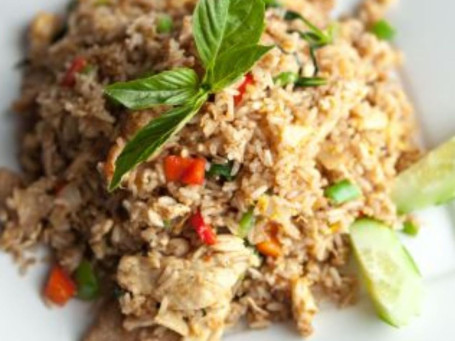 Riz Frit Au Poulet Thaï