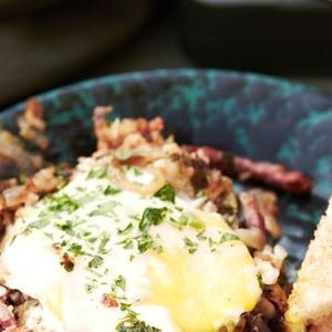 Hash De Viande De Bœuf 2 Œufs