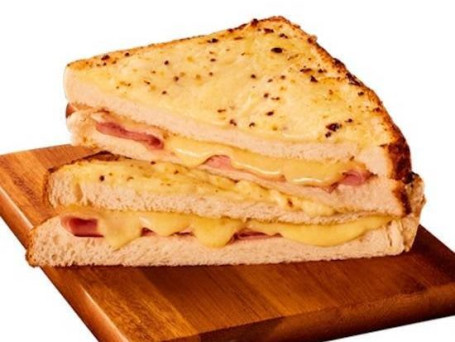 Prosciutto, Cheddar Besciamella Toastie Formaggioso Sopra