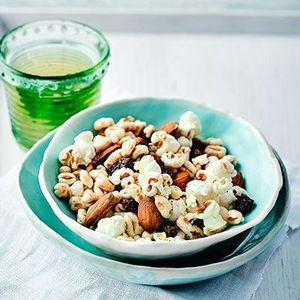 Snacks To Go Premium Trail Mix 130G