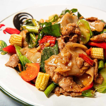 Almuerzo De Tallarines Borrachos