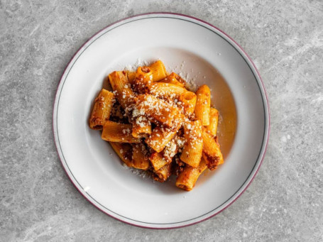 Rigatoni Boloñesa
