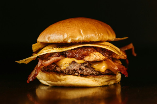 Bacon Two Cheese Deluxe 1/2Lb* Triple