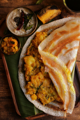 Dosa Masala Au Beurre Et À L'oignon