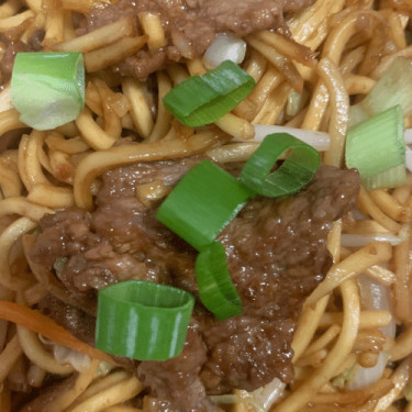 Fideos Fritos Con Carne