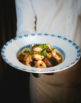 Calamares En Salsa De Frijoles Negros