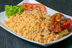 Arroz Frito Con Verduras Cài Chǎo Fàn