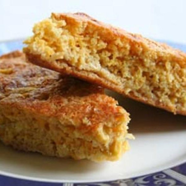Pan De Ajo Con Maíz Y Queso