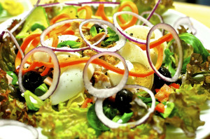 Rollo De Pepino Con Ensalada De Atún (Gf)