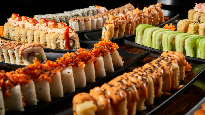 Mini Salmon Roll Box