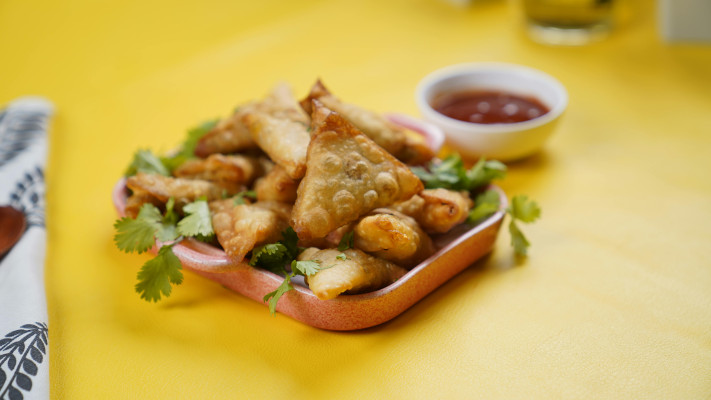 7-Eleven Horneado De Pollo Con Mantequilla En Pasta De Hojaldre