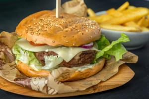 Classique Cheeseburger Américain*