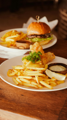 Jamón Con Patatas Fritas