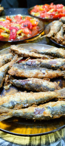 Hausgemachte Geräucherte Schellfisch-Meerrettich-Fischkuchen^