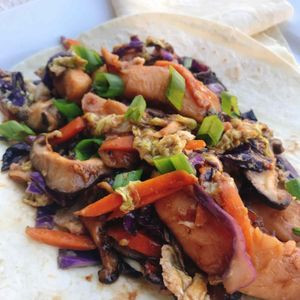Pollo Moo Shu Con 4 Panqueques