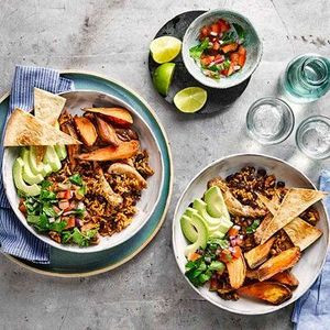 Tazón De Burrito De Carne Molida Sazonada