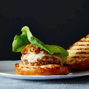 Hamburguesa De Pavo Con Bacon Cheddar Bbq Doble