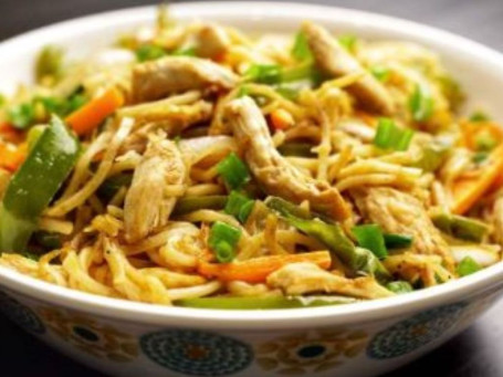 Fideos Hakka De Pollo
