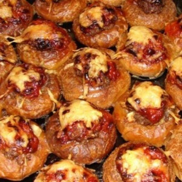 Baker's Dutzend Bagels