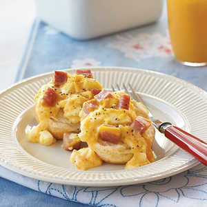 Repas De Biscuit Aux Œufs Et Au Jambon