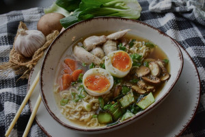 Wonton Au Poulet Du Jardin Thaïlandais