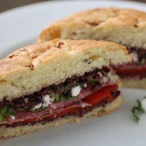 Sándwich De Salami De Génova