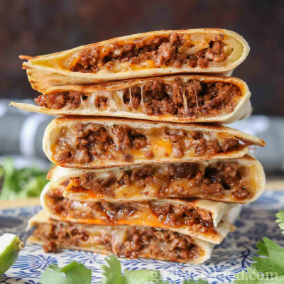Quesadilla De Carne Molida