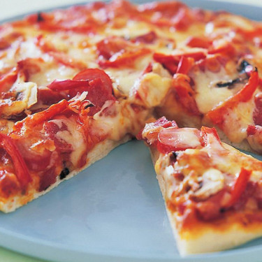 Pizza Salami Suprême