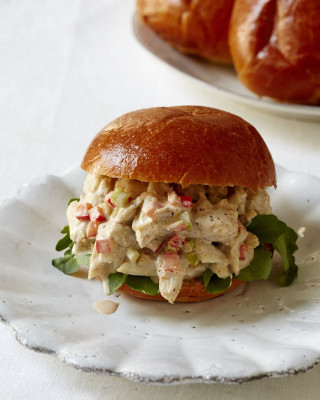 Sándwich De Ensalada De Mariscos