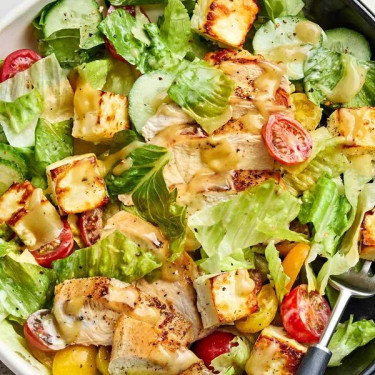 Salade Grecque Avec Salade Entière De Poulet