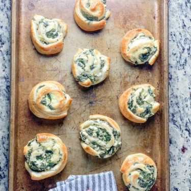 Bocadillo De Espinacas Y Feta