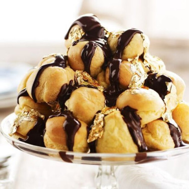 Profiteroles De Caramelo Salado