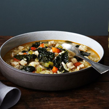 Soupe Au Poulet Et À L'orzo