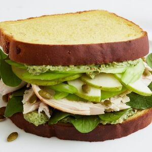 Sándwich De Pollo Asado