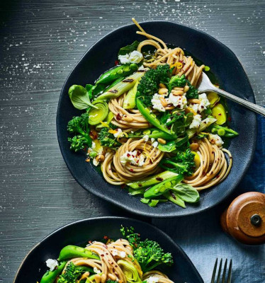 Espaguetis Con Albóndigas