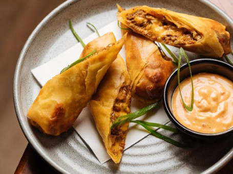 Rouleaux De Printemps Au Cheeseburger