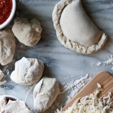 Calzone De Pollo A La Parrilla