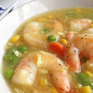 Crevettes Géantes Avec Sauce Au Homard