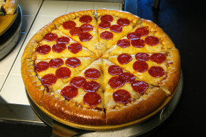 Pizza De Pepperoni Lista Para Hornear