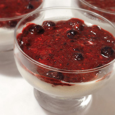 Panna Cotta Aux Baies Mélangées