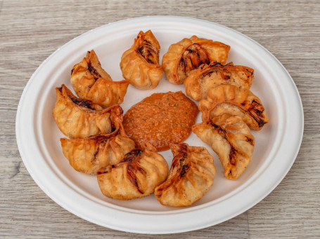 Momo Frito