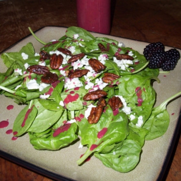 Salade Noire Et Bleue