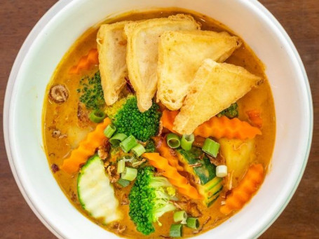 Almuerzo De Curry Amarillo