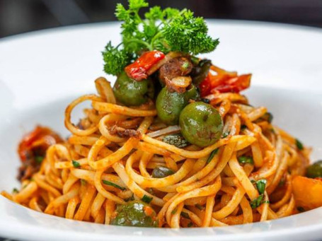 Linguini Puttanesca
