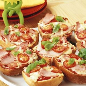 Rollitos De Pizza Con Jamón